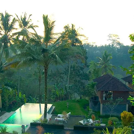Puri Saron Hotel Madangan - Gianyar
