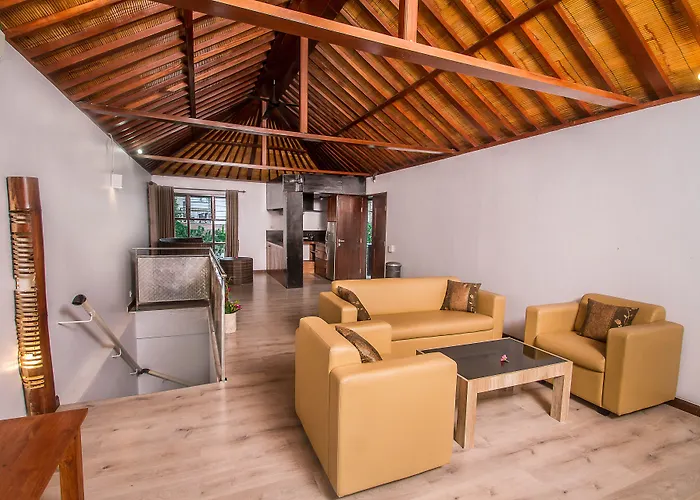 Hotel Puri Saron Madangan - Gianyar