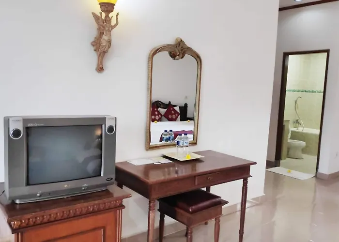 Puri Saron Madangan - Gianyar Hotel 4*