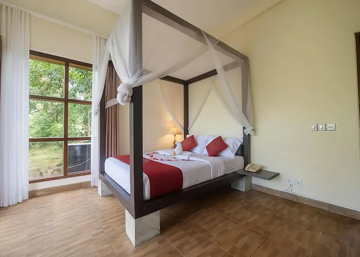 Puri Saron Madangan - Gianyar Hotel 4*